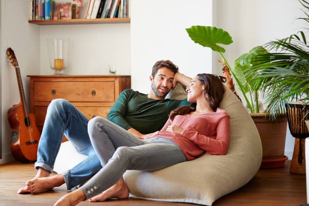 Couple improving communication and relationship patterns in counselling